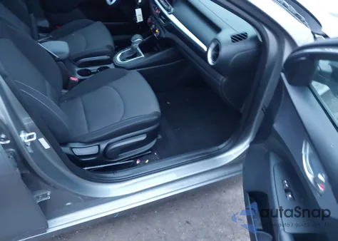 2022 Kia Forte Lxs z USA, uszkodzony, nr VIN 3KPF24AD1NE458450